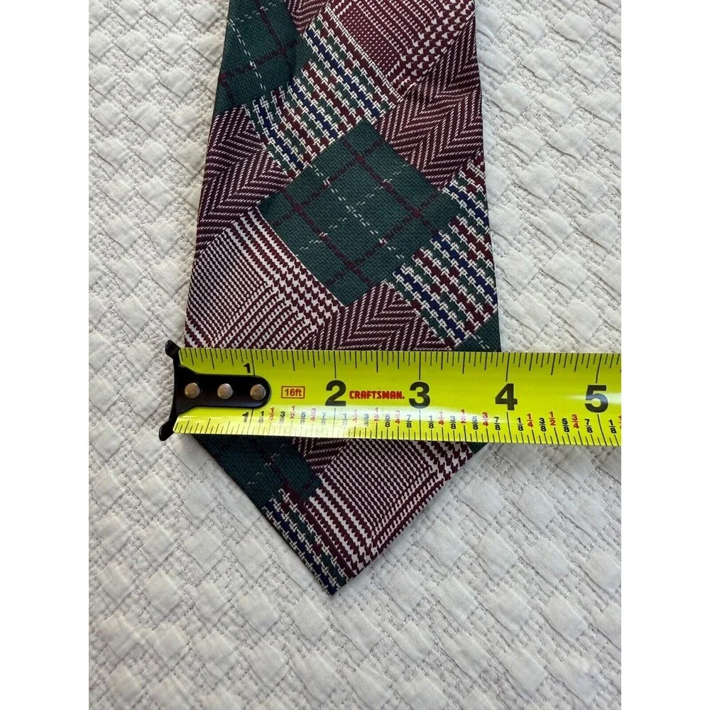 Tommy Hilfiger Italian Silk Patchwork‎ Tie Royal Crest Made in USA 4